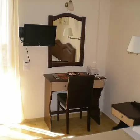 Triton Hotell