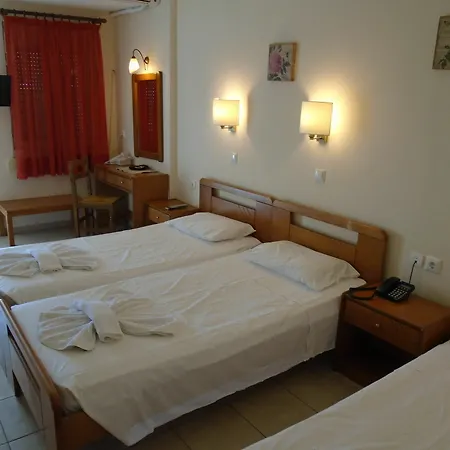 Triton Hotel 3*