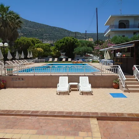 Hotell Triton 3*